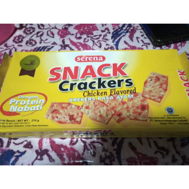 

Serena Snack Crackers rasa ayam 210 gram