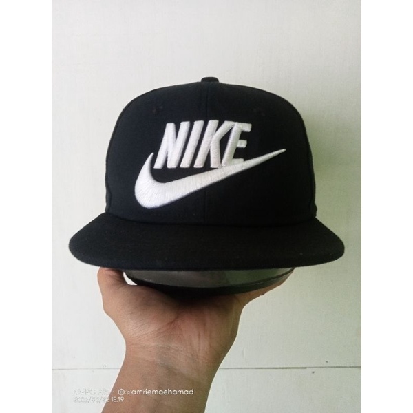 Topi snapback Nike big logo. second
