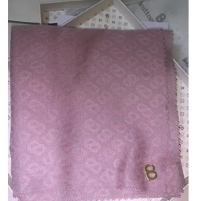 Buttonscarves Tapis Embossed Orchid Haze