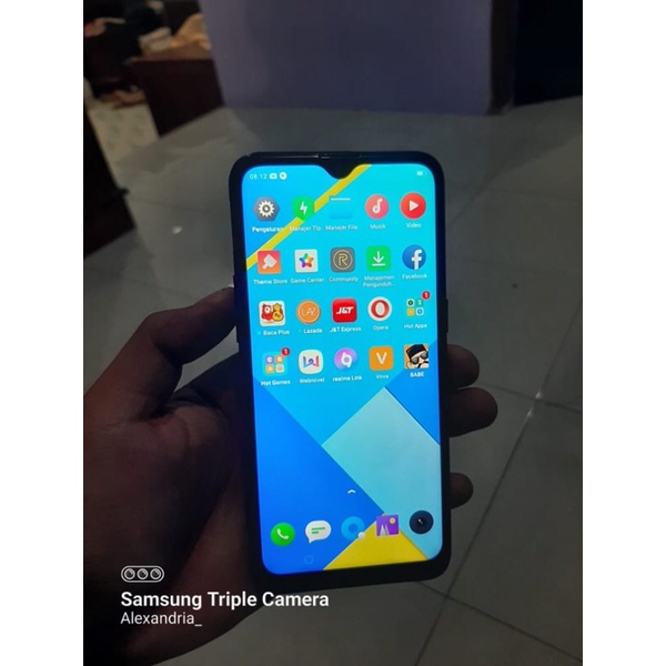 Realme C2 Ram 3/32gb (Bekas)