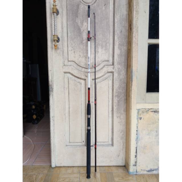 ALAT PANCING  Joran CATFISH OMIJA 2 4 Meter kekuatan 15   25 Lb Buat pemancing