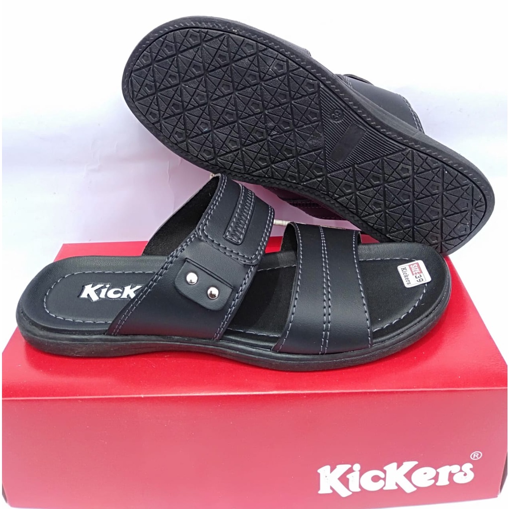 Sandal pria kickers selop kulit sintetis slide slop original casual kasual dewasa cowok terbaru murah keren kekinian berkualitas gratis ongkir COD