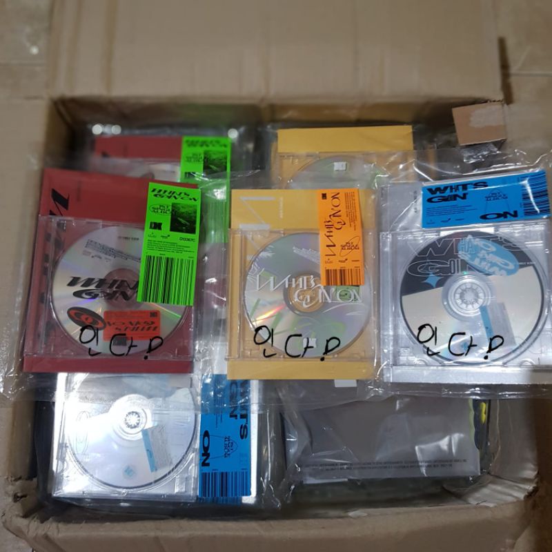 READY STOCK - SEALED OMEGA X 1st Single Album What s goin on WGO JAEHAN YECHAN ASTCO PC