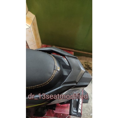 COVER KULIT JOK BAHAN MBTECH MOTOR HONDA BEAT SCOOPY  VARIO