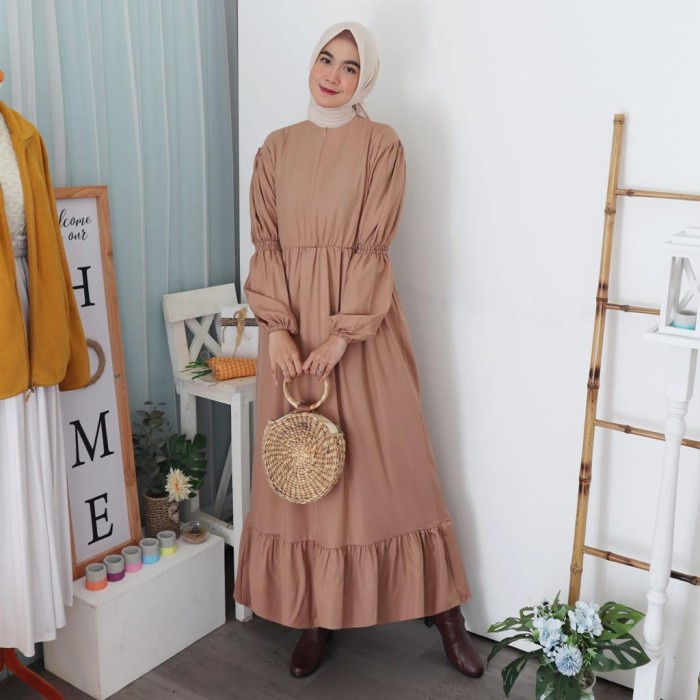 Hitjab - Baju Gamis Wanita Terbaru Gamis Polos Bahan Shakila 8404 - brown