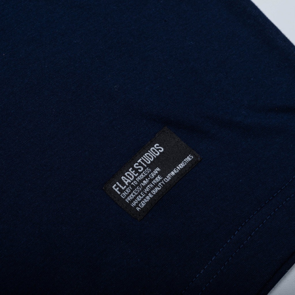 

ID FLADE STUDIOS - FLADE T-SHIRT - ZEAL - KAOS NAVY
