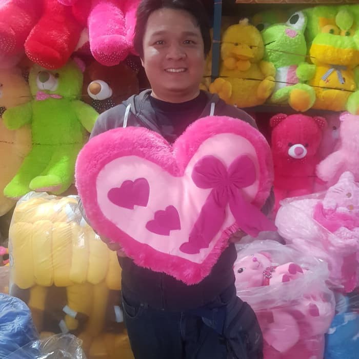 FOTO ASLI BONEKA BANTAL SOFA RUANG TAMU KURSI MOBIL LOVE PINK FANTA