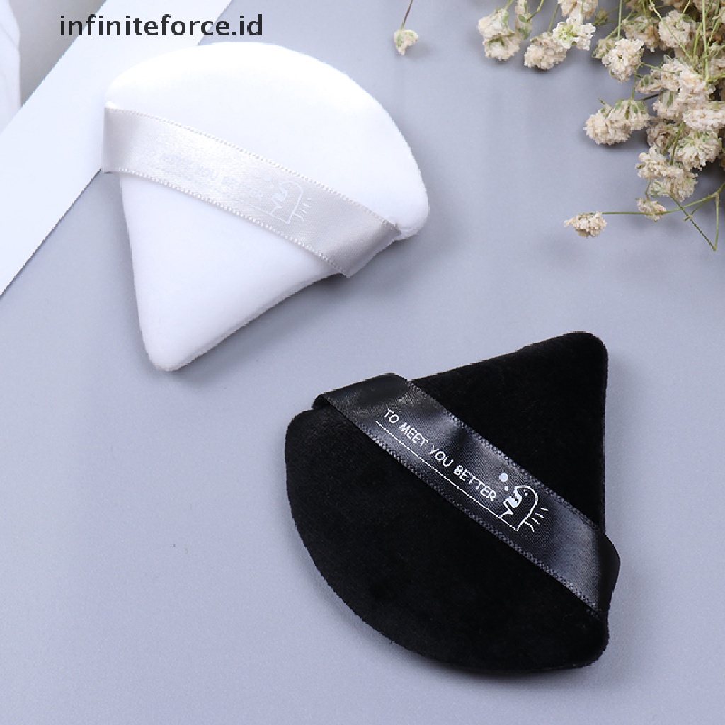 Infiniteforce.id Spons Puff Mini Bentuk Segitiga Bahan Katun Satin Velvet Untuk Makeup / Kosmetik Wanita