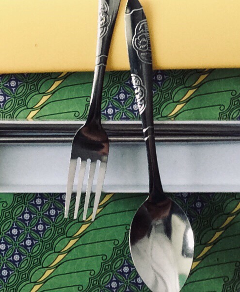 Sendok Paket Stainless Isi Garpu Sendok Sumpit Anti Karat Bahan Stainless  Free Kotak