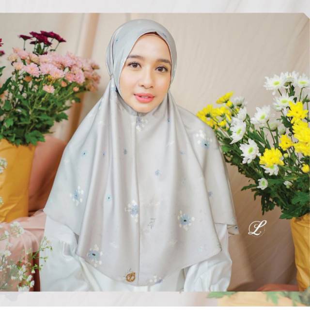 Hijab dirumah aja motif , L by Lcb siap kirim