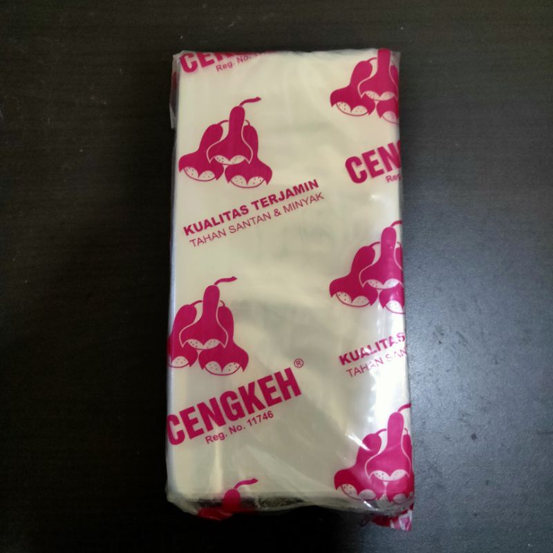 

PLASTIK PE CENGKEH 10 X 20 UK 1/4 KG 200 GR - 131 LEMBAR - 1 PACK