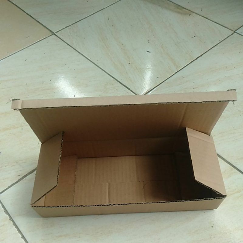 

kardus/karton/box/Ukuran. 33x13x6cm untuk packing