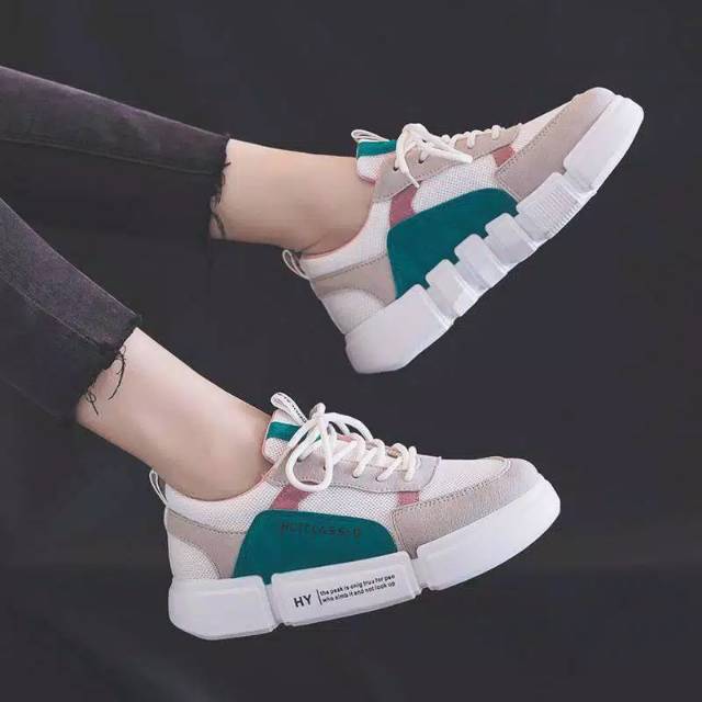 DTS Sepatu sneakers wanita hy clasicco sneakers sport