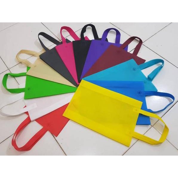 

Model Keren Hls 38x45x10[ LUSINAN ISI 12 pcs]
