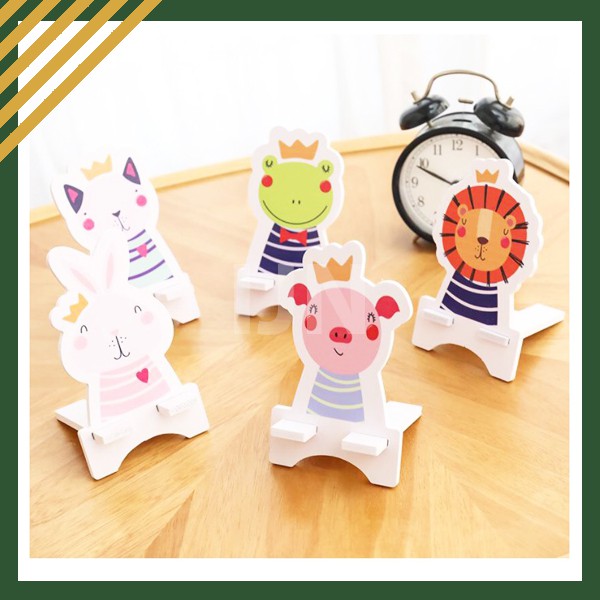 Stand Holder Handphone / Tablet Desain Kartun Hewan Bahan Kayu COD Murah