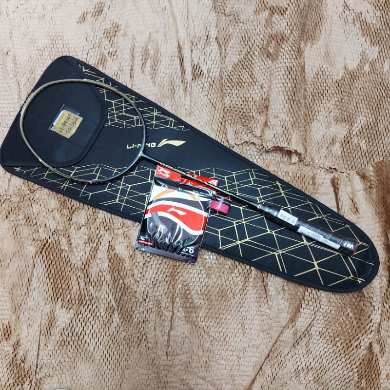Raket Badminton Lining Super Force 84 lt+ black/gold