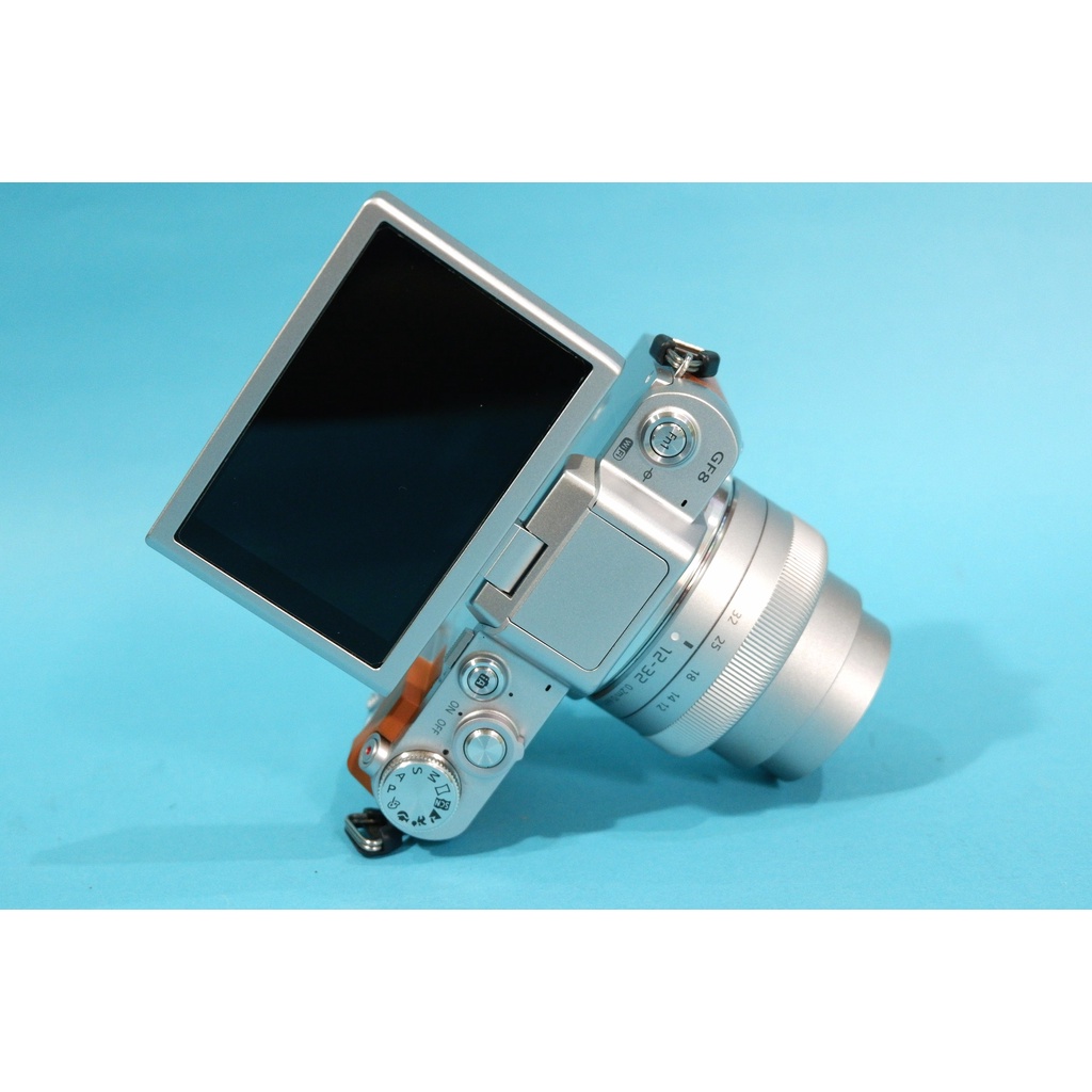 Kamera Mirrorless Lumix GF8K Vlog Youtube-8