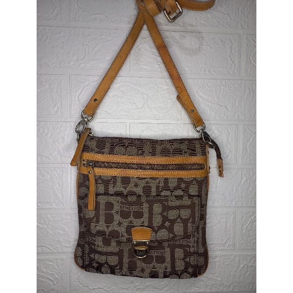 Tas Preloved UNITED COLORS OF BENETTON