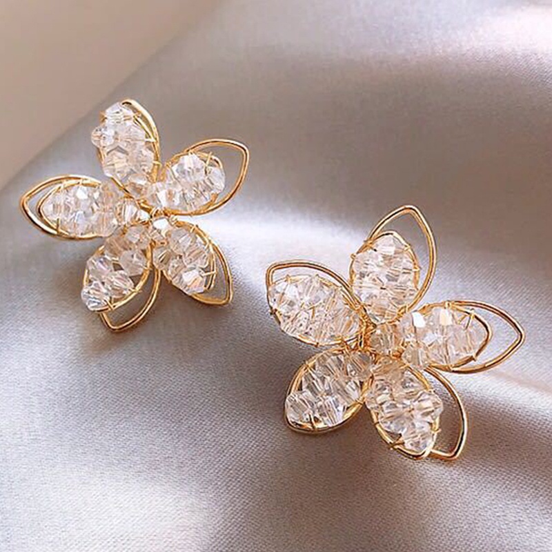 SANGCAKRA COD - Anting Tusuk Wanita Metal Crystal Flower Stud Earring Model Bunga Diamond Crystal Luxury Blink Terbaru 2023 - ATW1