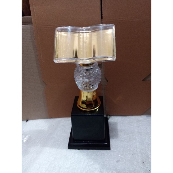 trophy piala manasik 224 piala buku