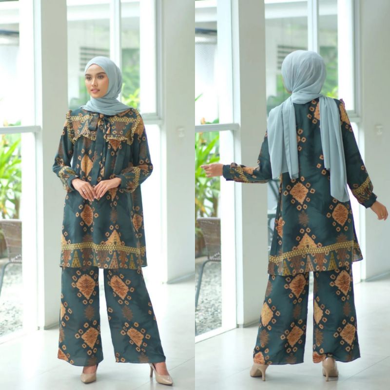 Tunik Elanor Kamilaa Itang Yunasz