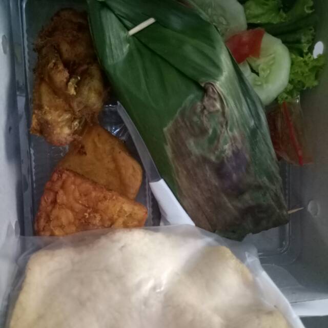 

Nasi Bakar by Aerilyn kitchen