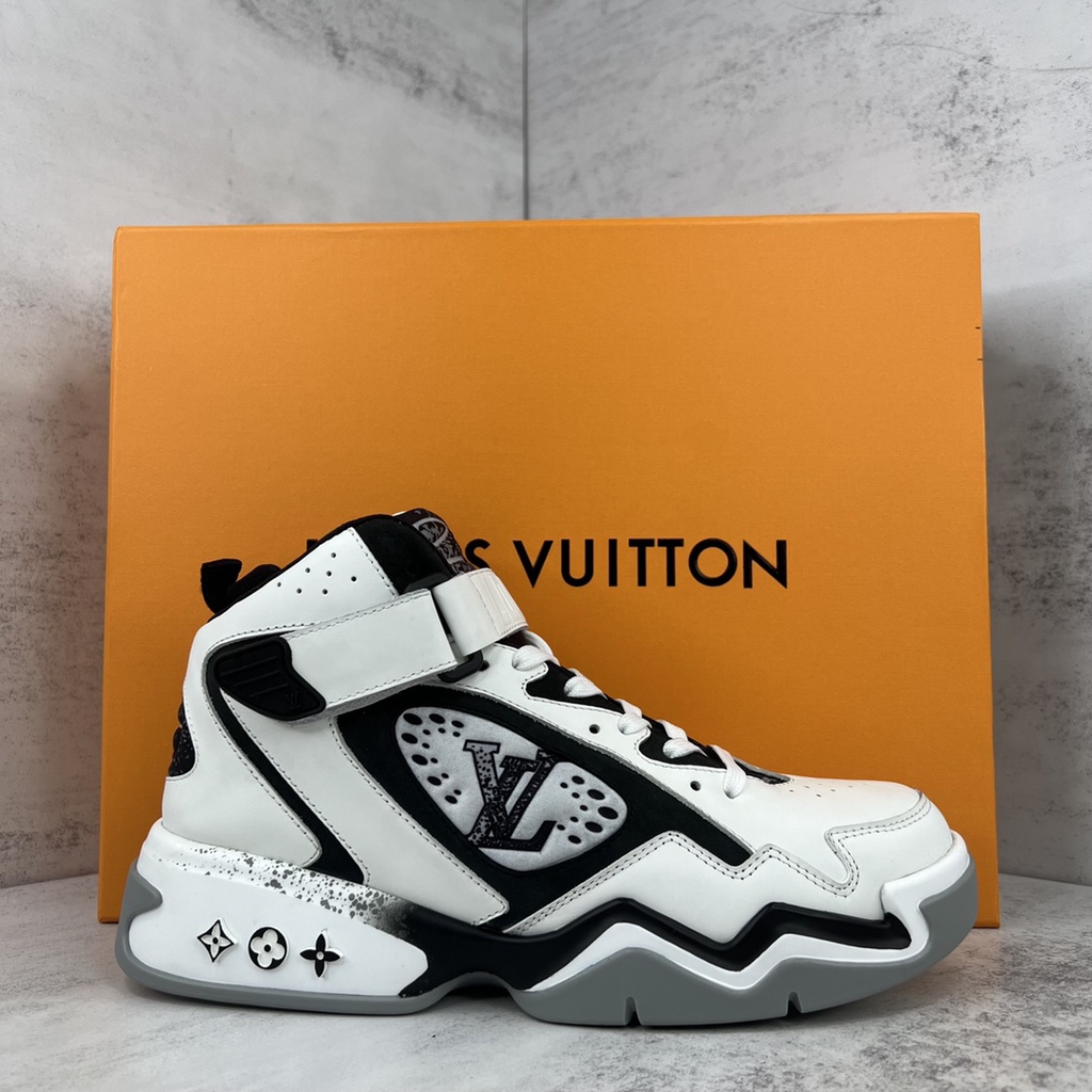 dopensneakers.vip--doprava zdarma--Louis Vuitton Trainer Black And White  Cloth Cover VL1202- : r/cz_sk_reps