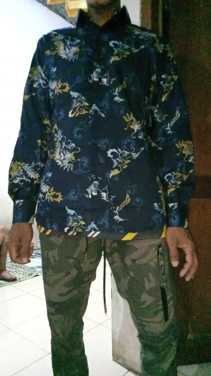 Kemeja Batik Pria Slim Fit Tk02