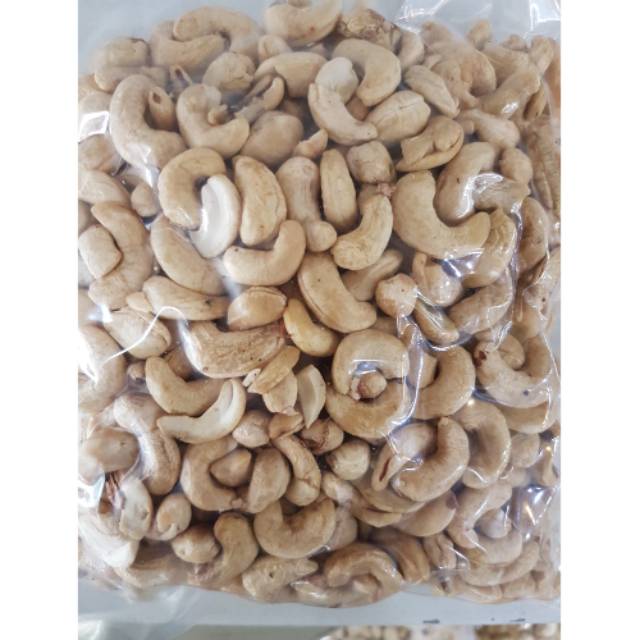 

Kacang Mete / Mede mentah Kualitas Premium 500gr