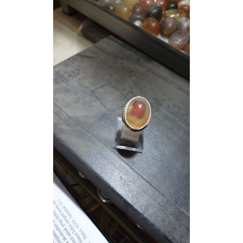 Batu Cincin "Yakut Merah"