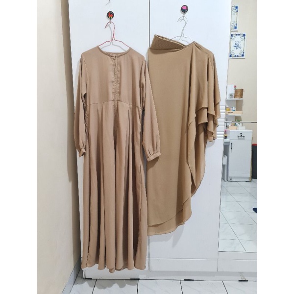 gamis preloved zafeetri, AA & khimar Atelier angelina