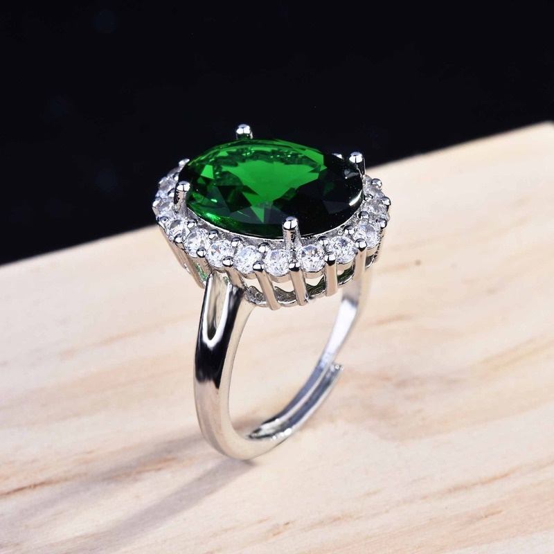 Oval Luxury Green Diamond Ring