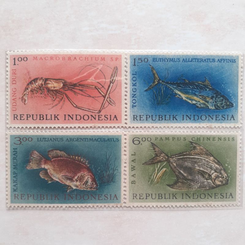 

Perangko Indonesia Ikan Tahun 1963 set lengkap - 4pcs