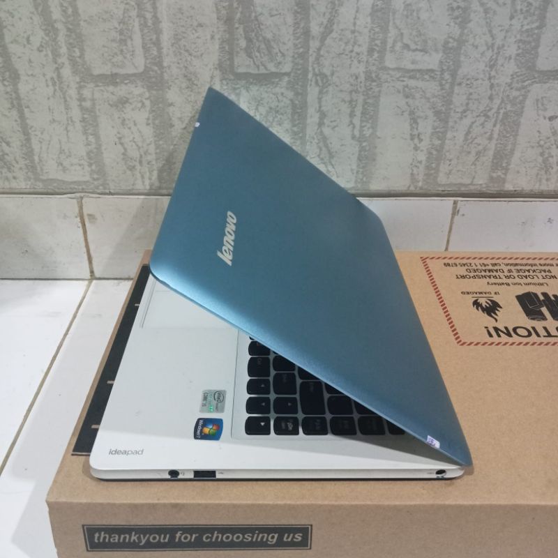 Laptop Lenovo ideapad U310 Cor i5 Ram 4GB/HDD 500GB+ Emmc 8GB Windows 10 Body slim seri baru Layar 14 inch siap pakai