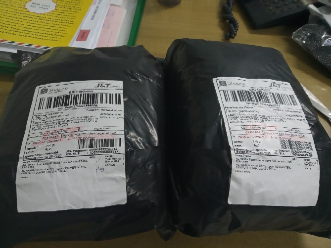 Rc Handuk Sport Chalmer Warna Putih Dan Biru Grade B No Label