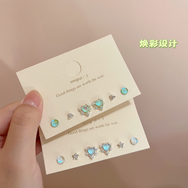 6pcs / Set Anting Tusuk Bentuk Bulan / Bintang / Hati Bahan Alloy Hias Berlian Imitasi Untuk Wanita