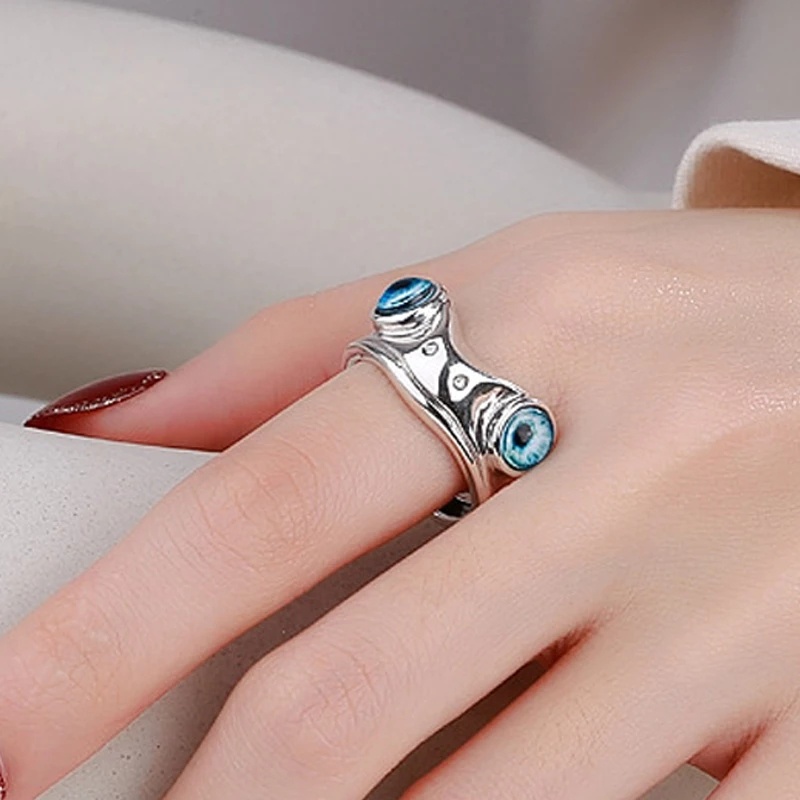 Cincin Model Terbuka Adjustable Desain Katak Mata Biru Gaya Vintage Untuk Unisex