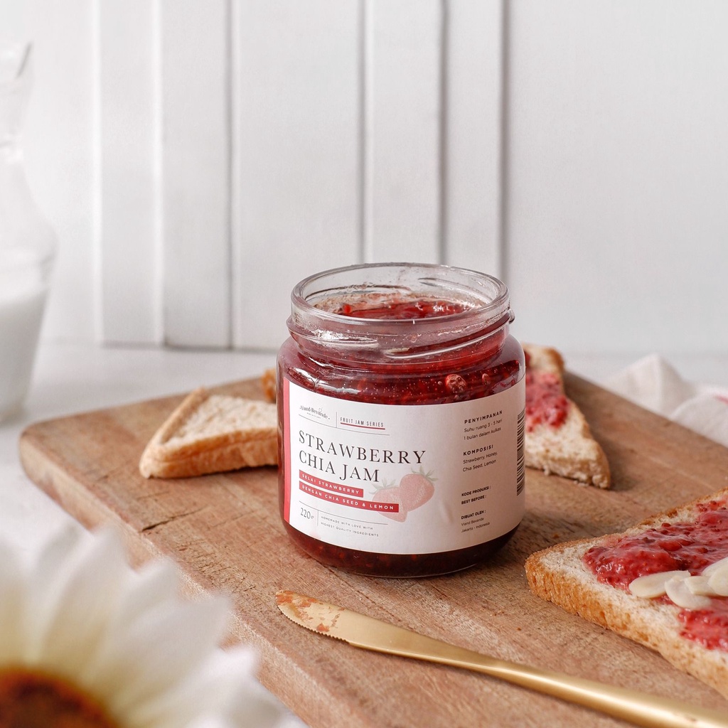 

Viand Bevande - Strawberry Chia Jam 220gram