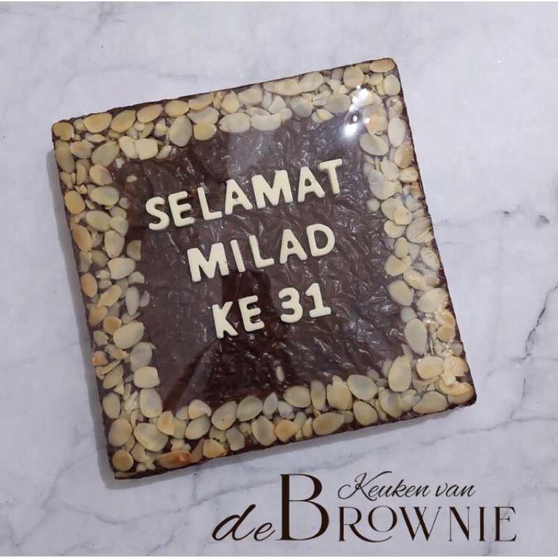 

Simple BrownSquare / Fudgy Brownies pengiriman via ekspedisi