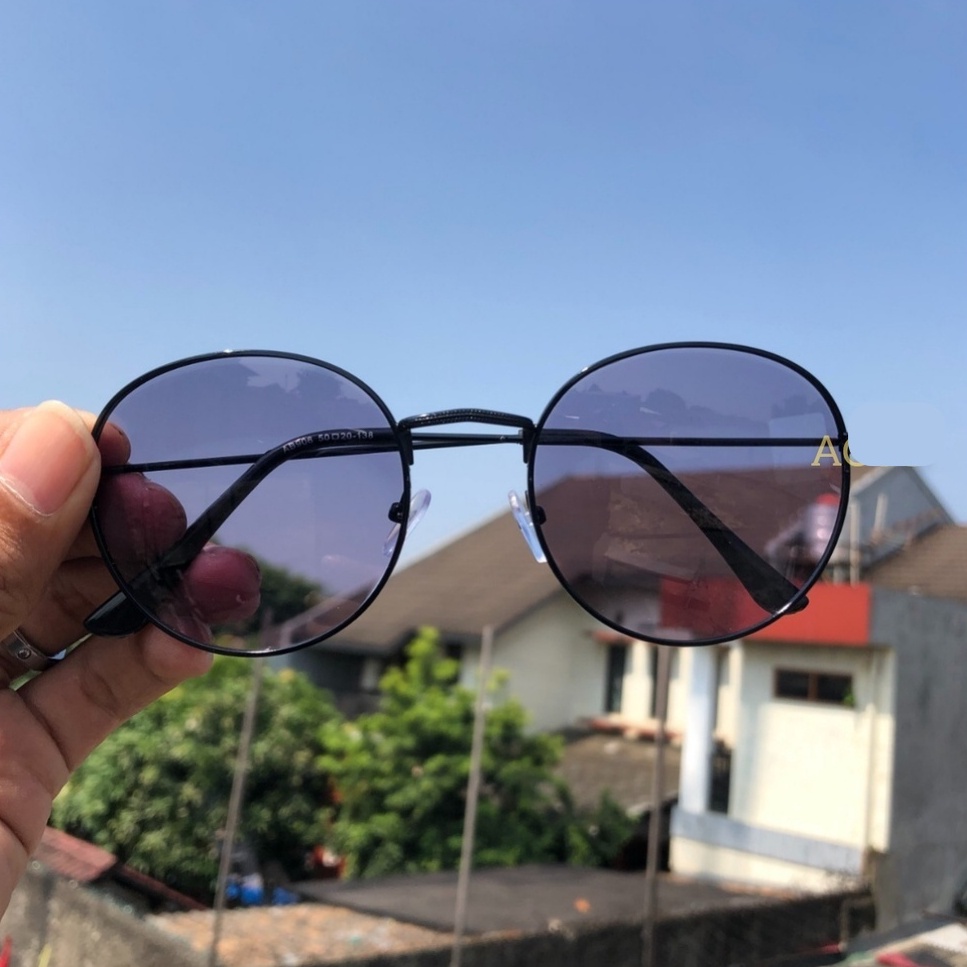 Kacamata Frame Photochromic + Antiradiasi 2 In 1 Retro Vintage Wanita Pria Lensa Berubah Warna Hitam Pure Stainless Korean Square Fashion Polarized Uv 400 Kaca Mata Fotokromik Korea / Anti Radiasi 2 In 1 Potokromik Photochromic Fotocromic Potocromic FTK3