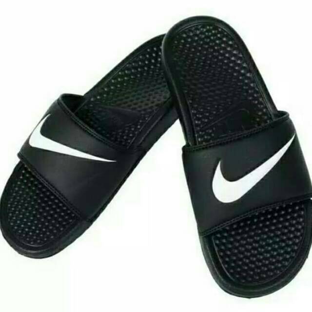 harga sandal nike benassi