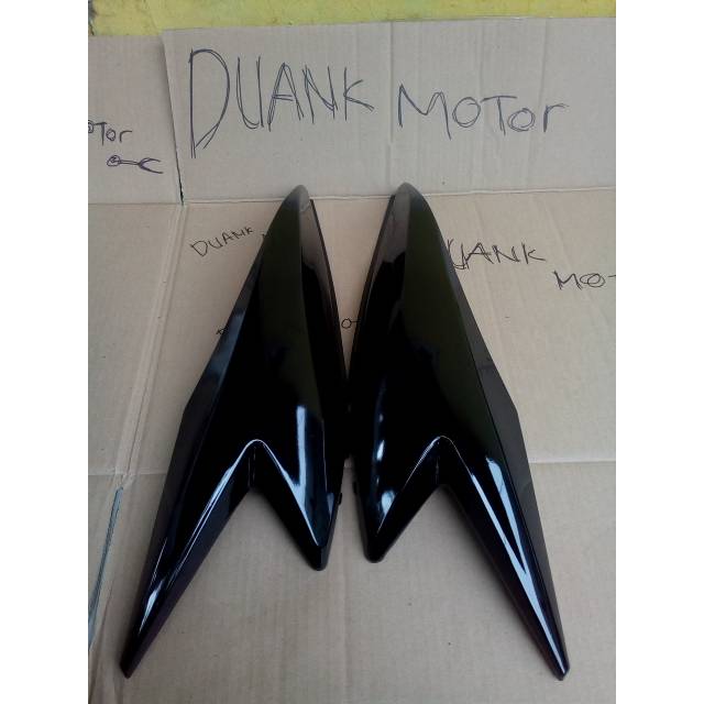 Cover body body belakang blade 110 r hitam
