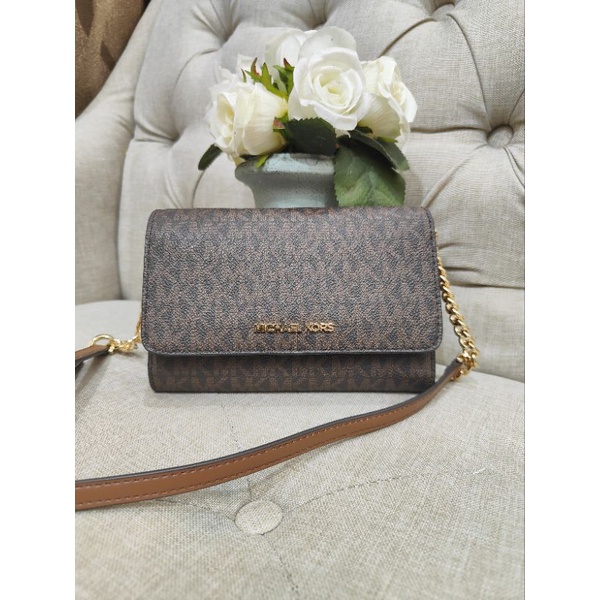 Michael kors jetset phone bag