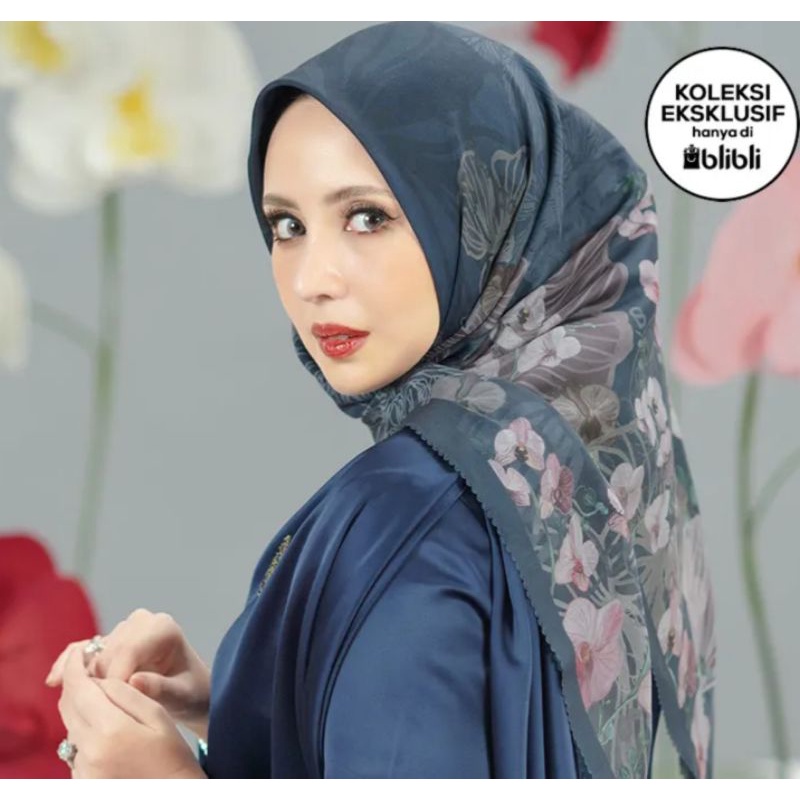 Limited Buttonscarves Orchide in Navy