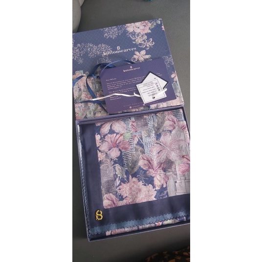 Malaya series Buttonscarves