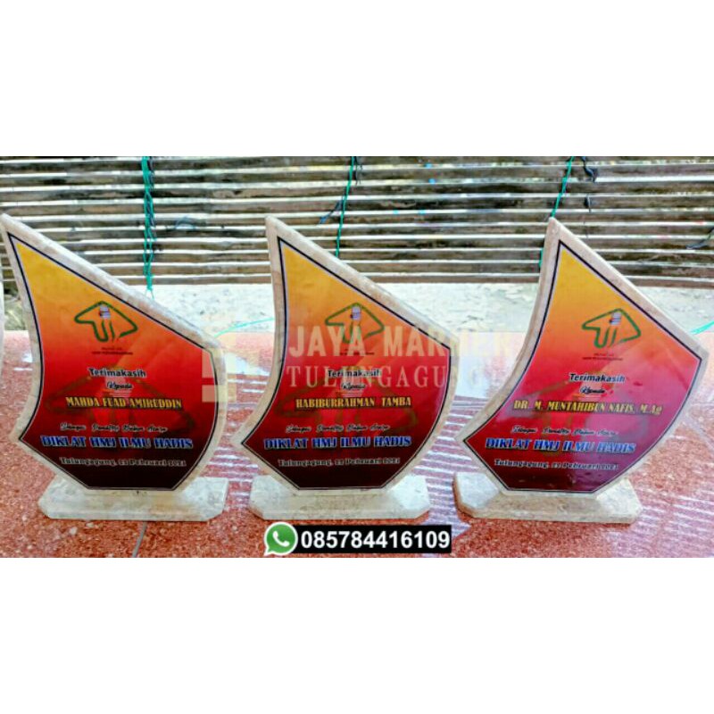 

Kenang-Kenangan Vandel Marmer