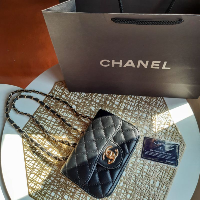 Chanel Classic Mini Black Gold Hardware Tas Slempang Hitam Anak Kecil Lucu Import