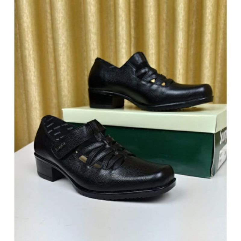 Sepatu Scorpion 071235