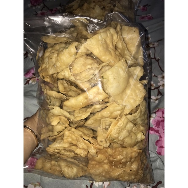 

Keripik Pangsit Enak