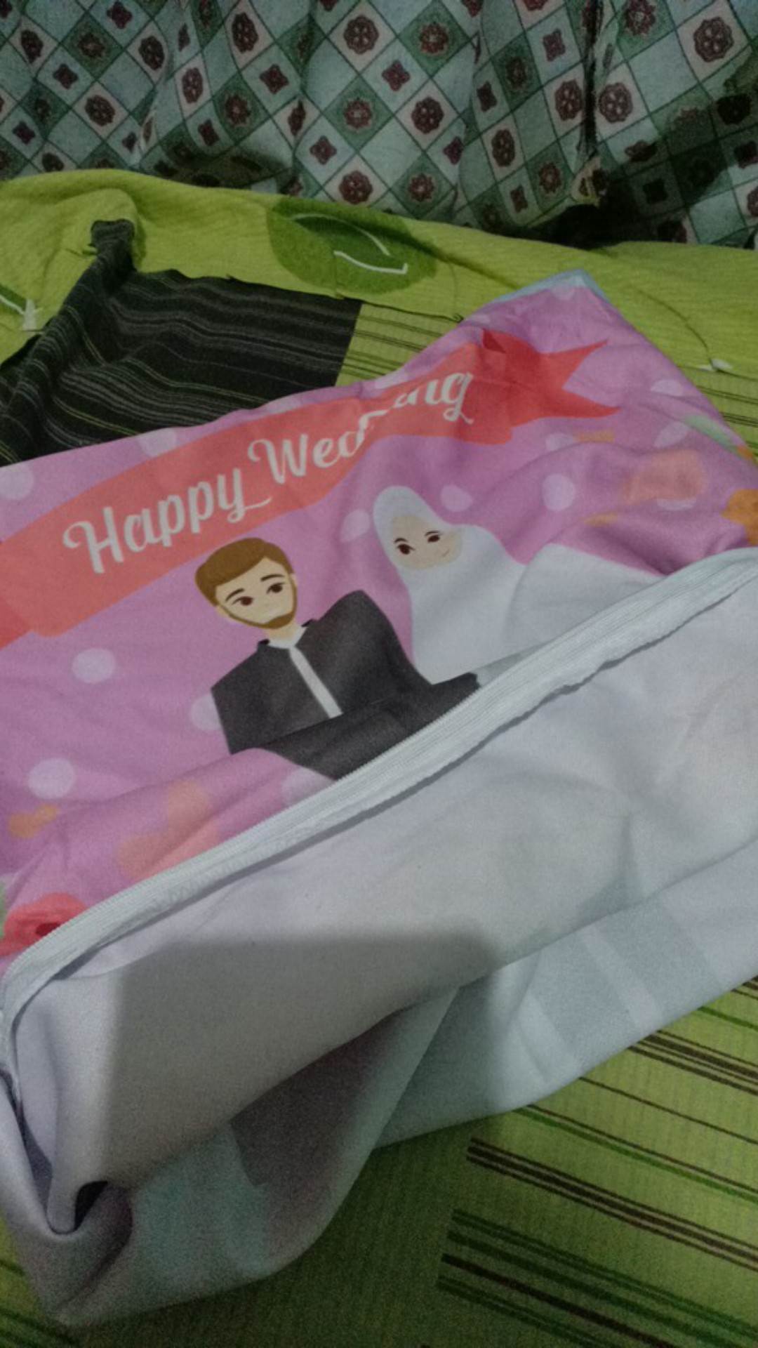 Bantal Custom Wedding Hijab Syari Mewah